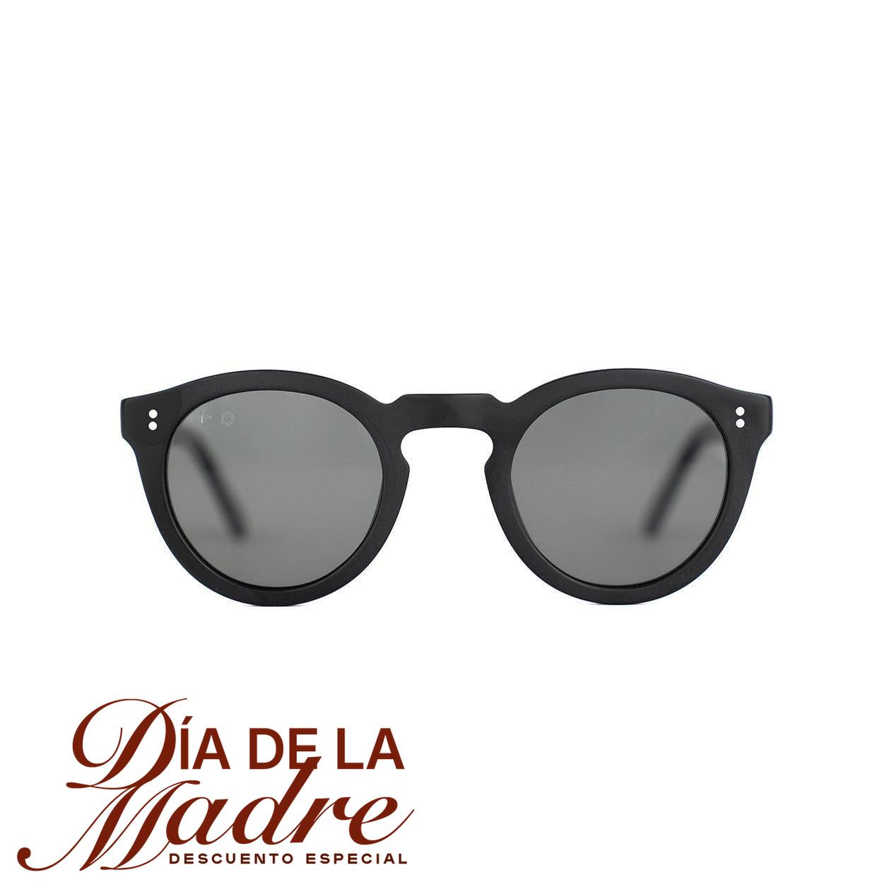 Akira Black Matte
