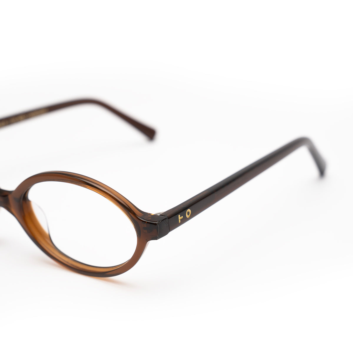 Whitney Brown Óptico